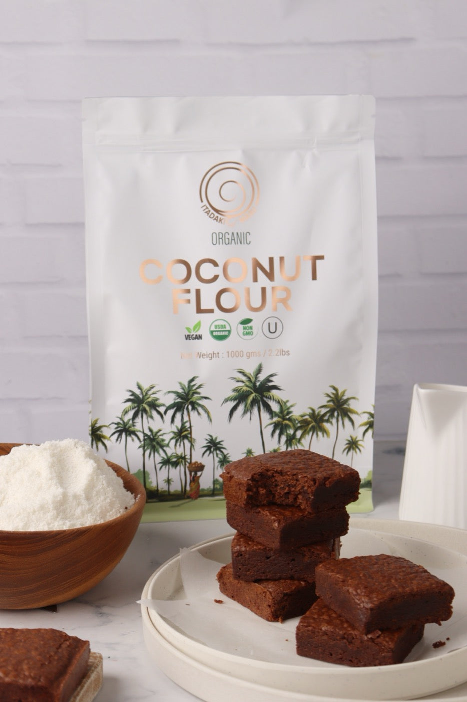 Fudgy coconut-flour brownies
